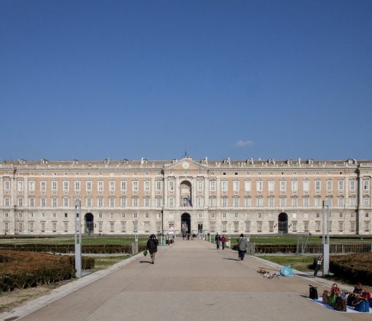 Prestiti veloci a Caserta: offerte e finanziarie nella città campana Prestiti veloci Caserta